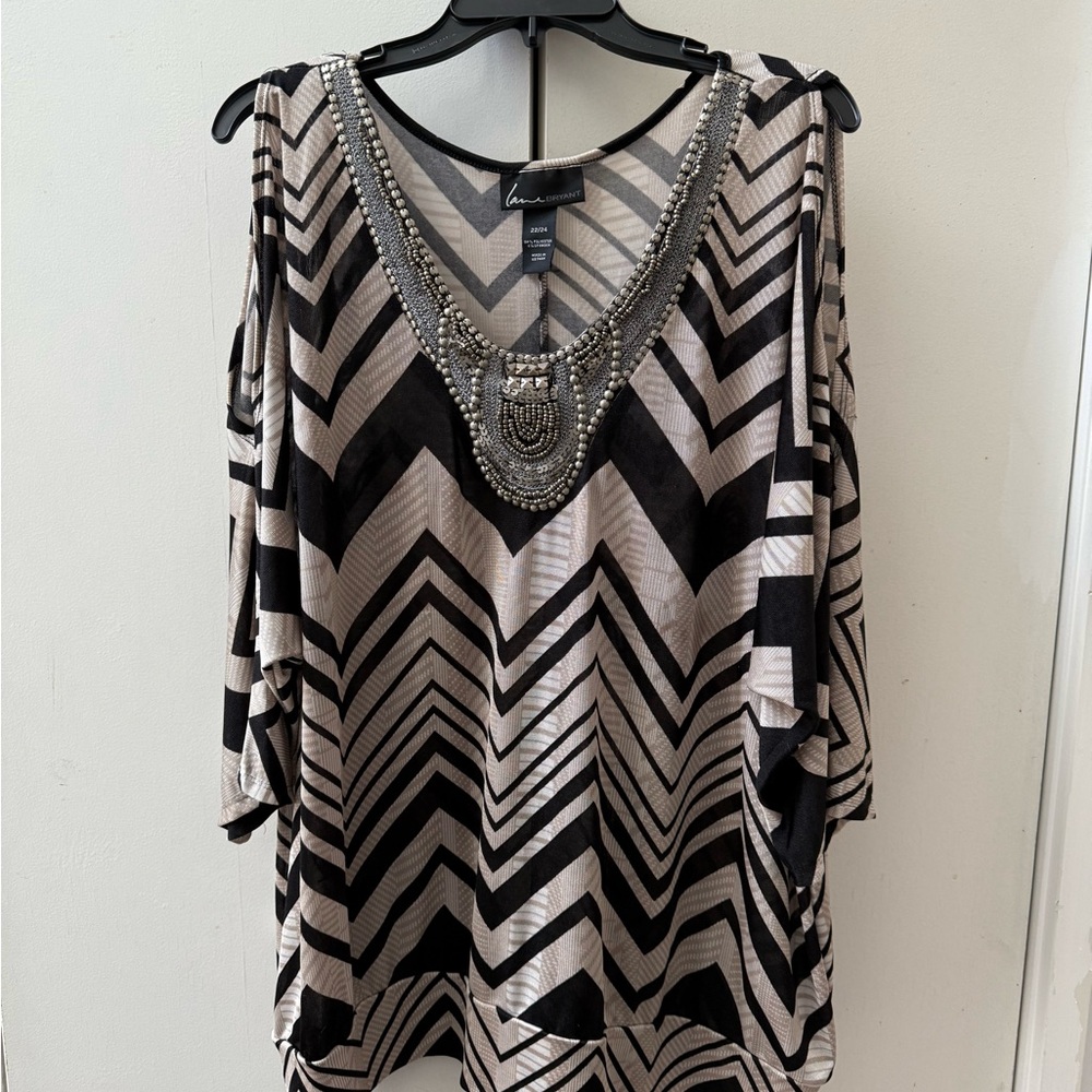 Women's Black and Cream Beaded Top